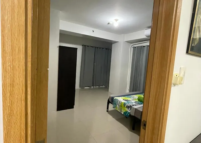 Moa View With Big Balcony 558 * Manila